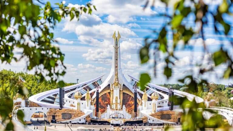 Read more about the article Die Entstehung der Tomorrowland 2022 ‘Reflection of Love’ Mainstage