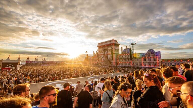 Mehr über den Artikel erfahren Airbeat One 2025: Größte Mainstage Deutschlands trifft auf ein Tech-Spektakel der Superlative
