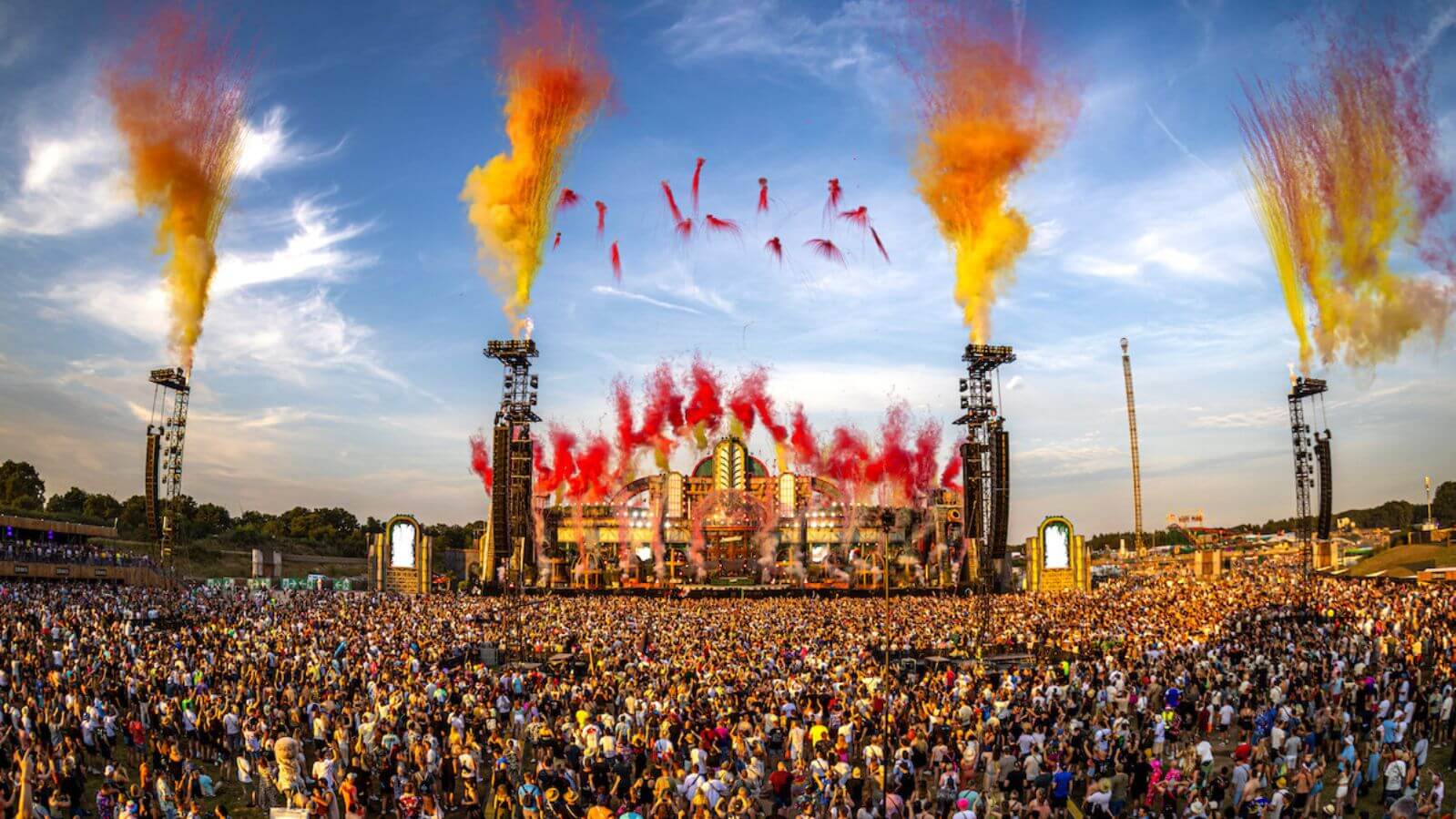 Du betrachtest gerade PAROOKAVILLE 2025 ausverkauft: Jubiläumsedition mit Mega-Line-up und Livestream